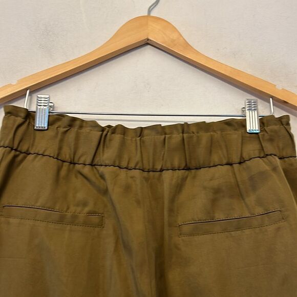 Banana Republic olive green elastic waistband pull on pants Size M EUC - Picture 6 of 8